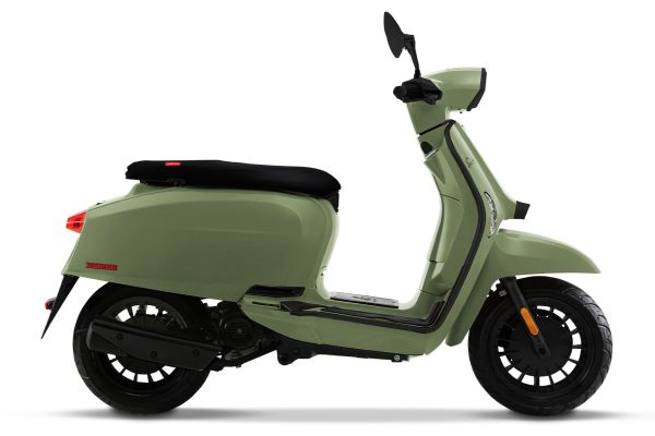 lambretta-green2E7F76D5-F972-7646-311F-D9B2D9F00329.jpg